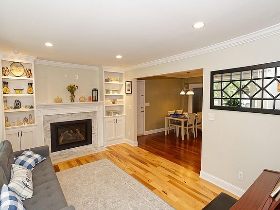 4th image of 45 Longview Dr