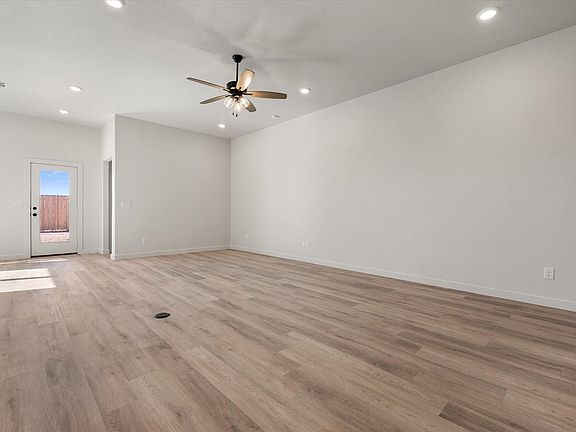 3rd image of 13814 Gary Ave