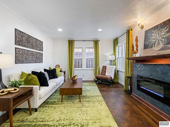 3rd image of 5119 Blondo St