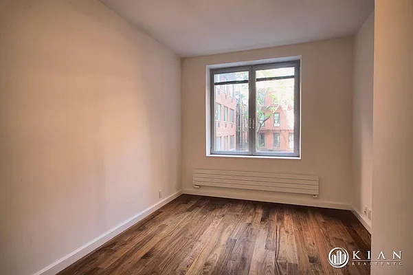 Rented by Kian Realty | media 8