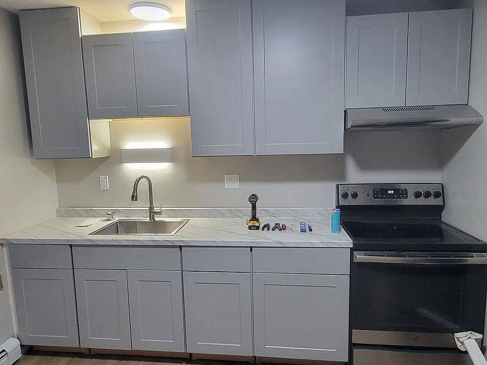 418 Laurel St #2