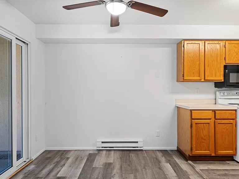 3121 W Hood Ave #E103 — Photo 10