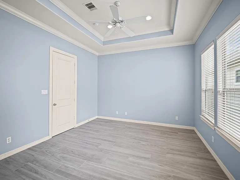 3840 Center St — Photo 18