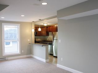 28 Railroad Ave APT 2, Beverly, MA 01915