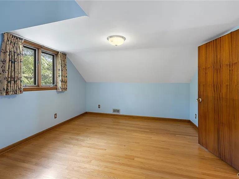 444 Buckingham Ave — Photo 21