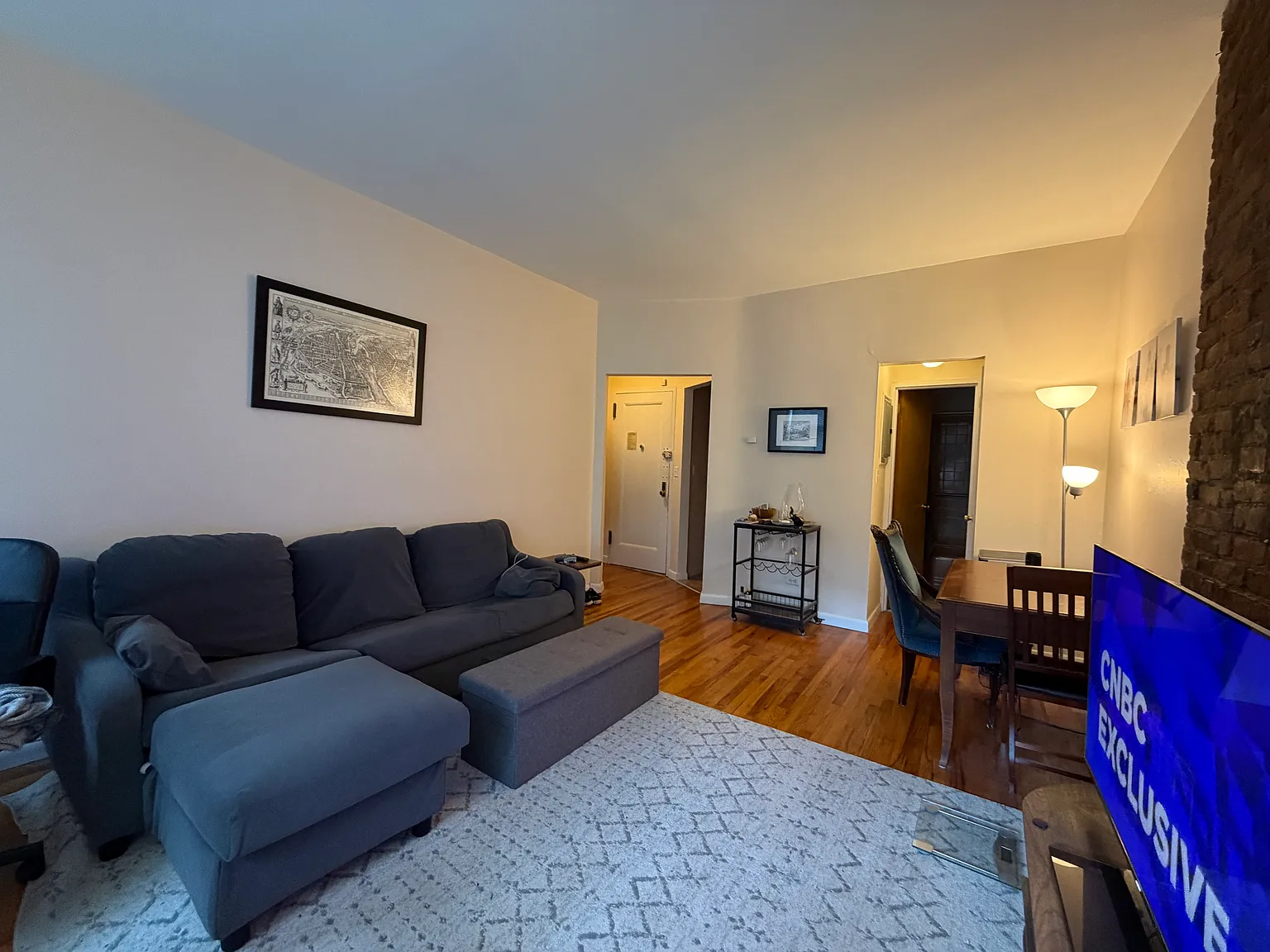 318 West 77th Street — Photo 2