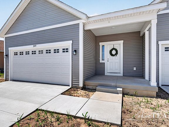 3rd image of 249 Hazelnut Dr