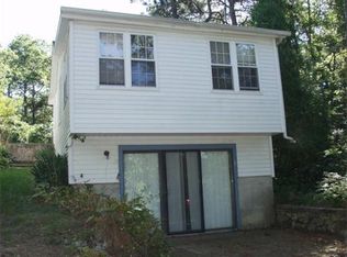 168 Little Sandy Pond Rd, Plymouth, MA 02360