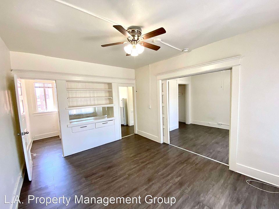 1st image of 2913 S Flower St #B01