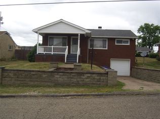 909 Kazar St, Monaca, PA
