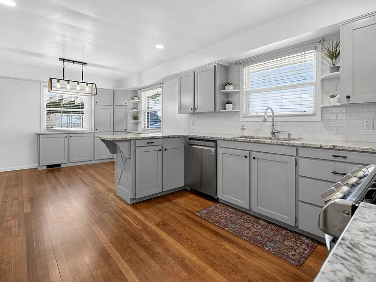 12550 SE 242nd Ave — Photo 6