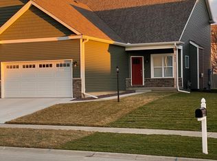 3403 Boulder Ridge Dr, Champaign, IL 61822