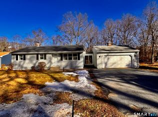 46 Pomfret Landing Rd, Brooklyn, CT 06234