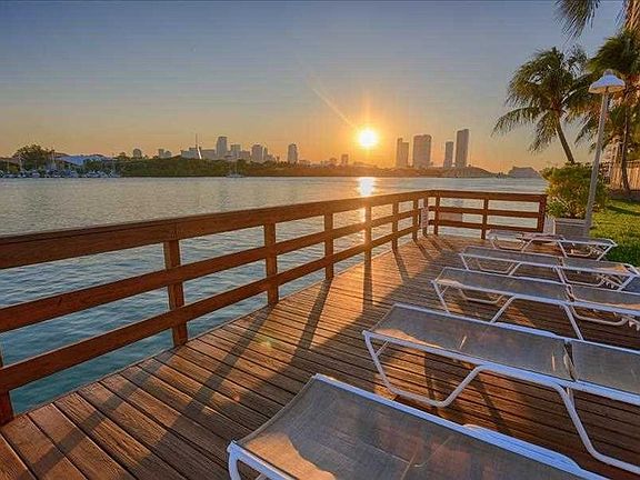 4th image of 1130 Venetian Way APT 2A