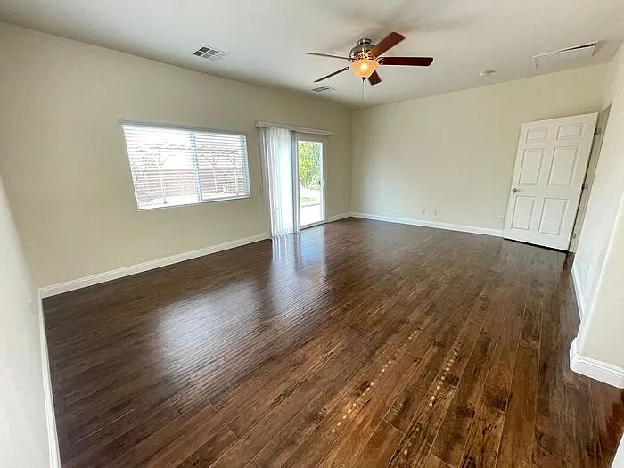 1312 Fantastic Ct — Photo 5