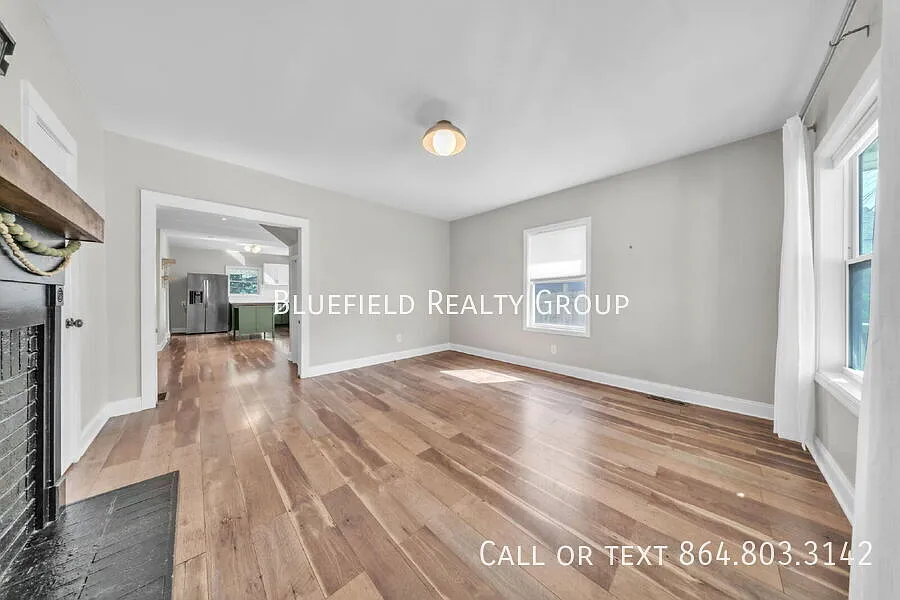 3BR/2BA rental home near Furman in Greenville's Cherrydale district $2100/mo — Photo 3