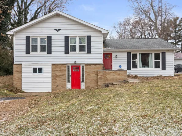 9807 Barrows Rd, Huron, OH 44839