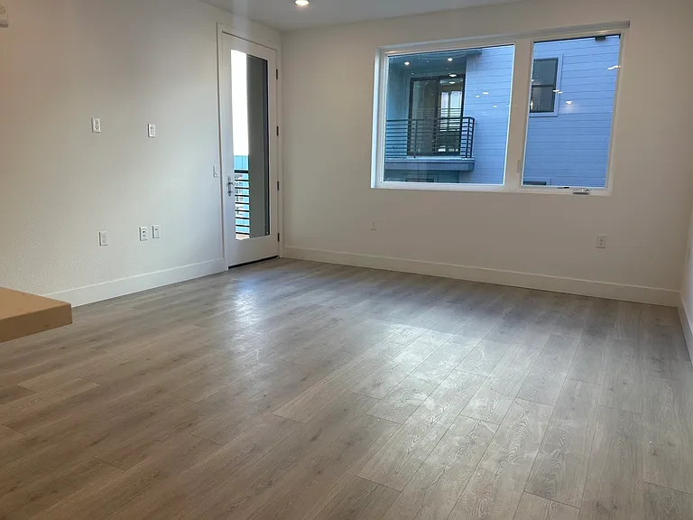 3041 El Camino Real #208 — Photo 16