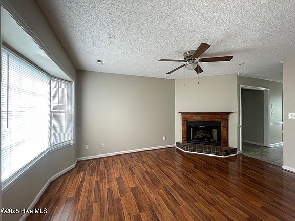 2nd image of 1109 Grovemont Dr E #9