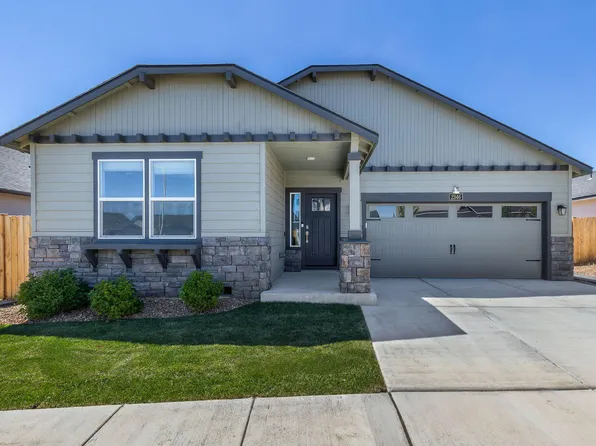 2346 NW Teak Pl, Redmond, OR 97756