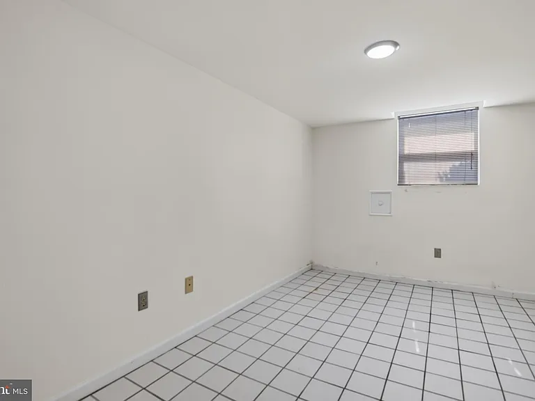 7823 Marion Ln — Photo 27