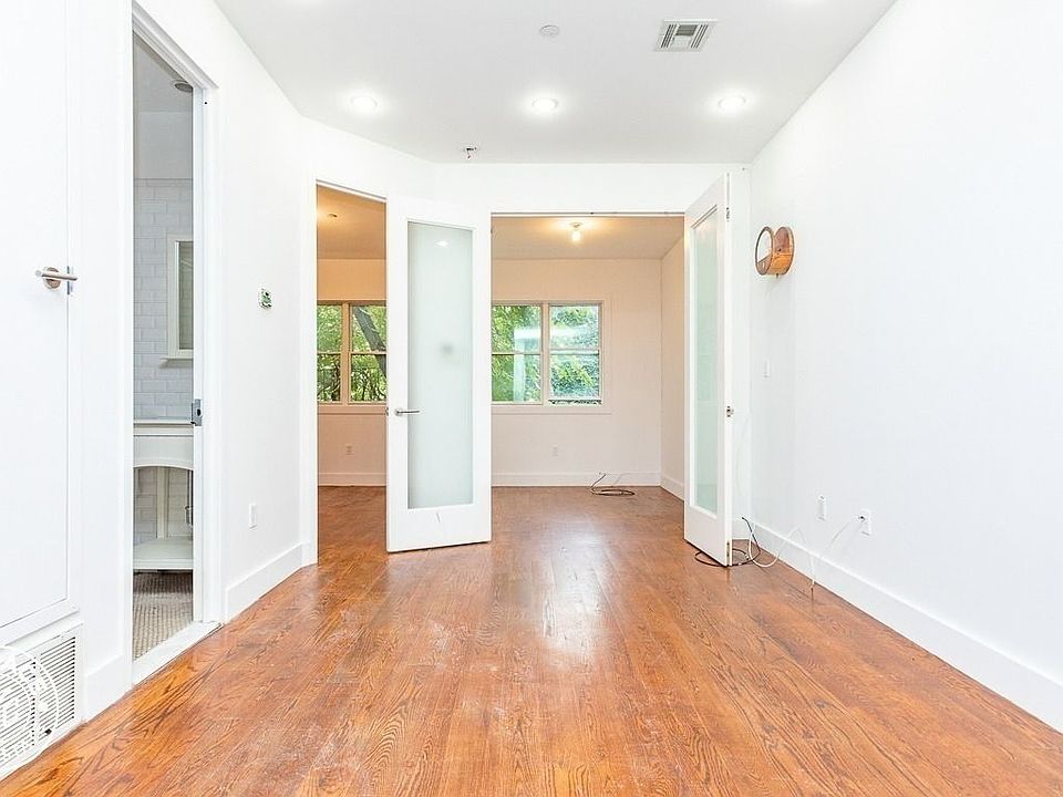 1st image of 1072 Bergen St #6E