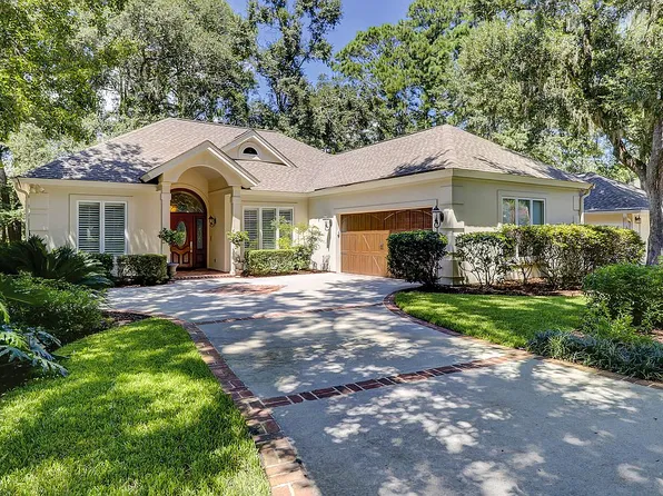 16 Brewton Ct, Hilton Head Island, SC 29926