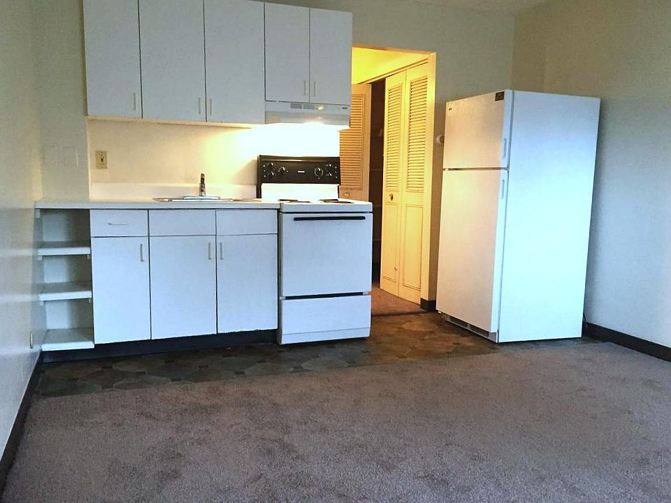 1st image of 176 Presidents Ln APT 104B