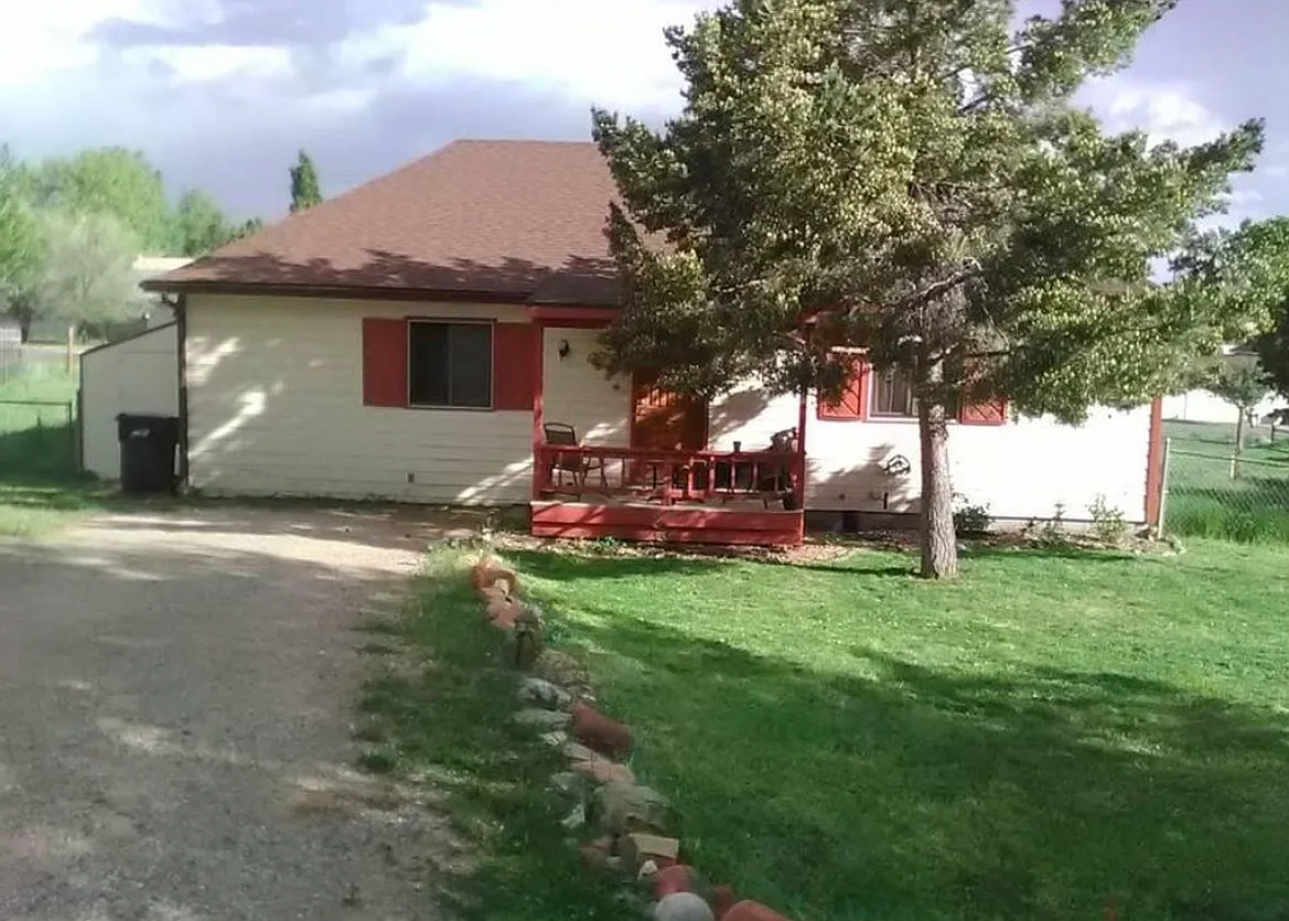4 bed, 1795 sqft, $2,600 — Photo 1