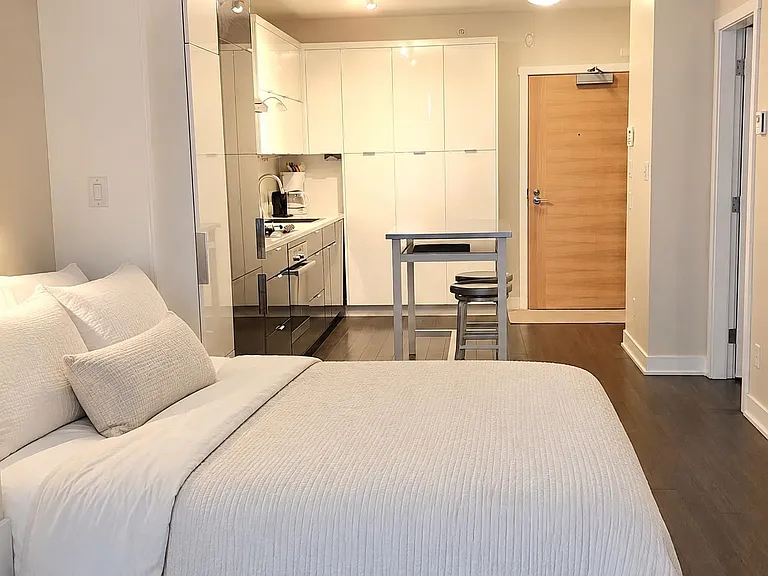 1777 W 7th Ave #105 — Photo 8