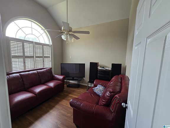 4th image of 1093 Windsor Pkwy