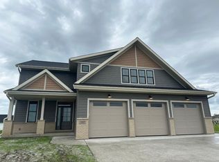 1317 Spahn Dr, Waunakee, WI 53597