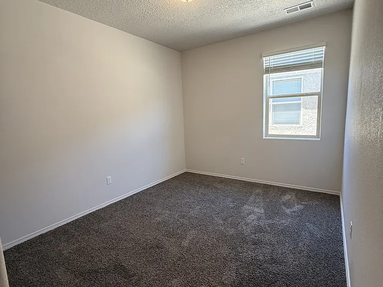 2116 Solitaire St NE — Photo 15