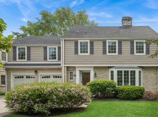 9445 Avers Ave, Evanston, IL 60203
