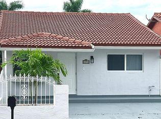 8894 NW 116th St, Hialeah Gardens, FL 33018