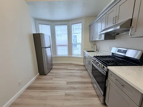 1115 7th Ave #4 Photo 1