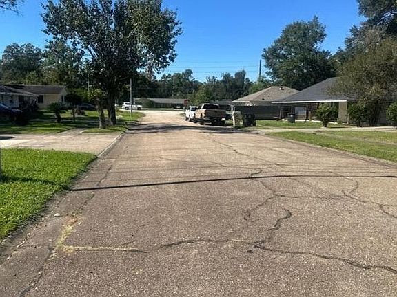 4th image of 8946 Rickwood Dr