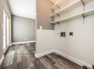 700 Southview Plz #6, O'Fallon, IL 62269