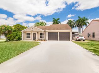 7883 Ridgewood Dr, Lake Worth, FL 33467