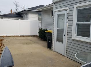 17614 Wentworth Ave, Lansing, IL 60438