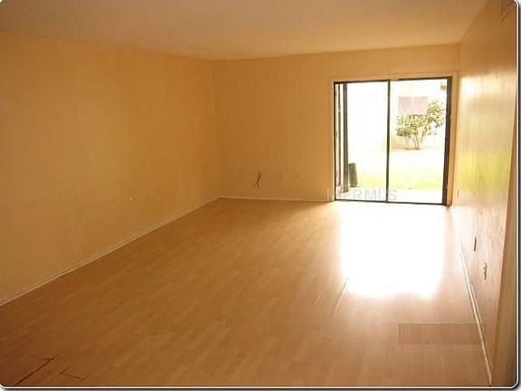 4th image of 177 Scottsdale Sq #177