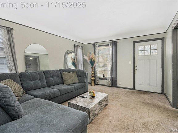 5th image of 19418 Kingsville St