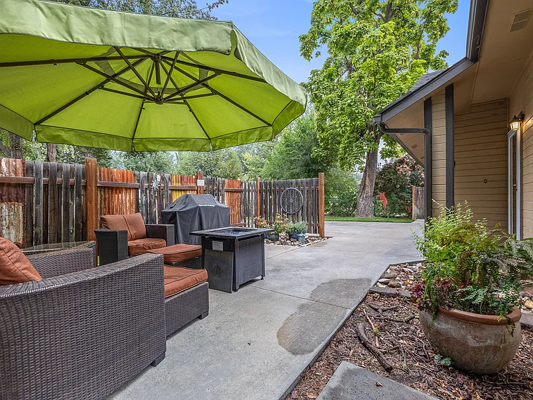3071 W Breneman St — Photo 15