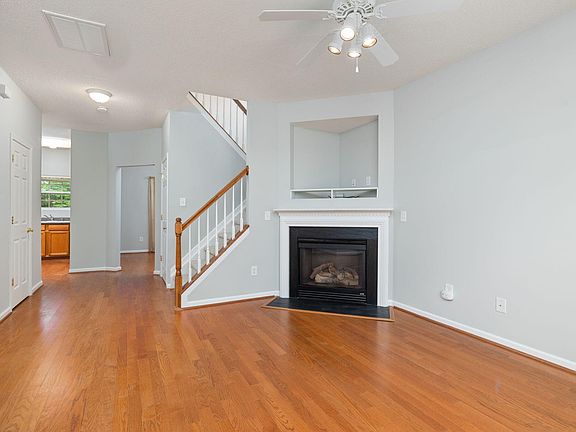 5th image of 111 Hidden Springs Dr