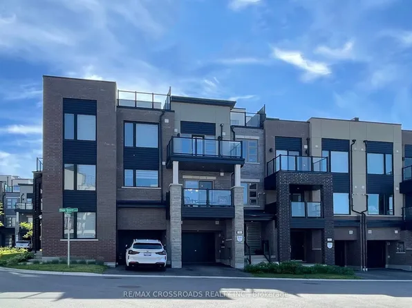 9 Oscar Steeper Ln, Markham, ON L6C 3L7