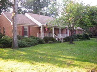 829 Beckley Ln, Chesapeake, VA 23322