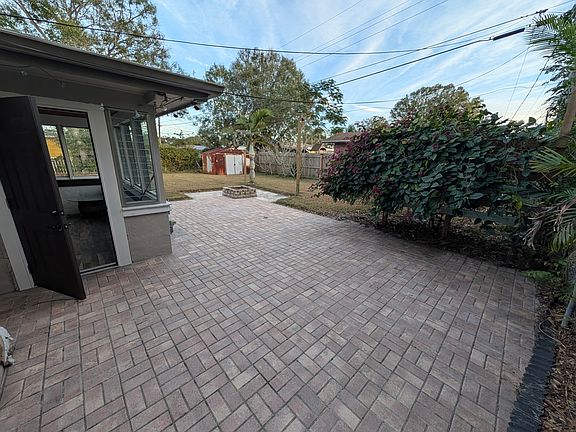 5th image of 2471 Pawnee Dr