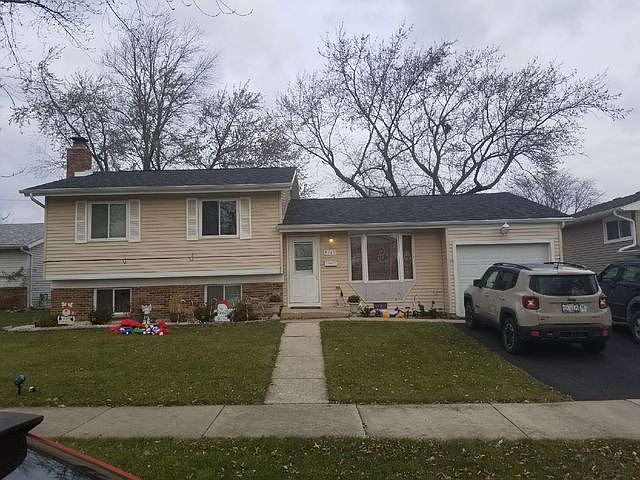 1st image of 5168 Newport Dr