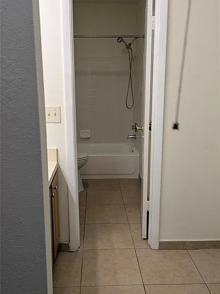 4401 S Semoran Blvd #9 — Photo 35
