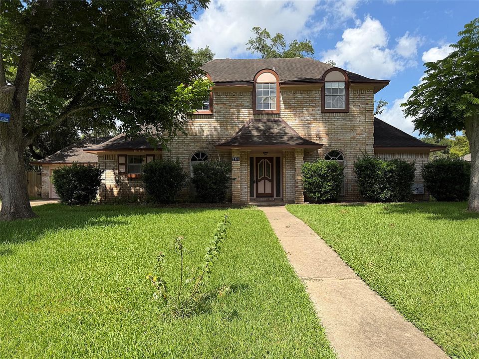 1st image of 231 Huckleberry Dr